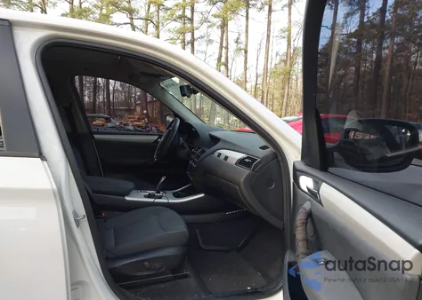 2014 BMW X3 xDrive28I z USA, uszkodzony, nr VIN 5UXWX9C57E0D19342